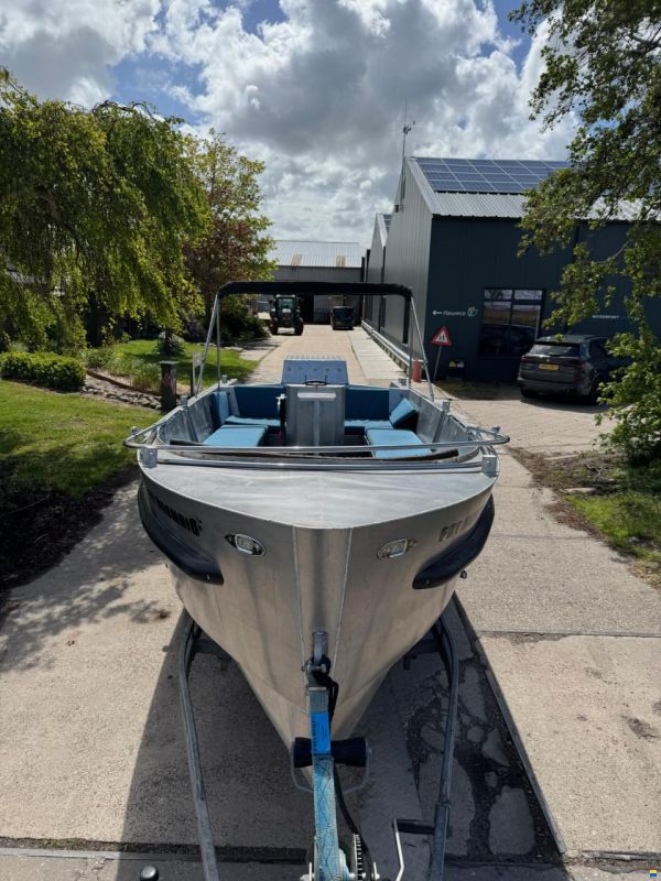 VanVossen 660 Tender