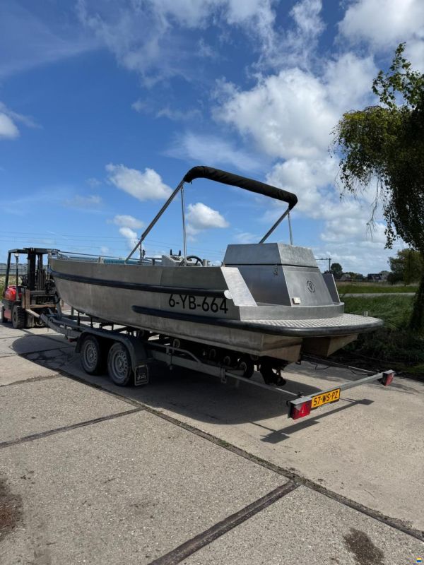 VanVossen 660 Tender