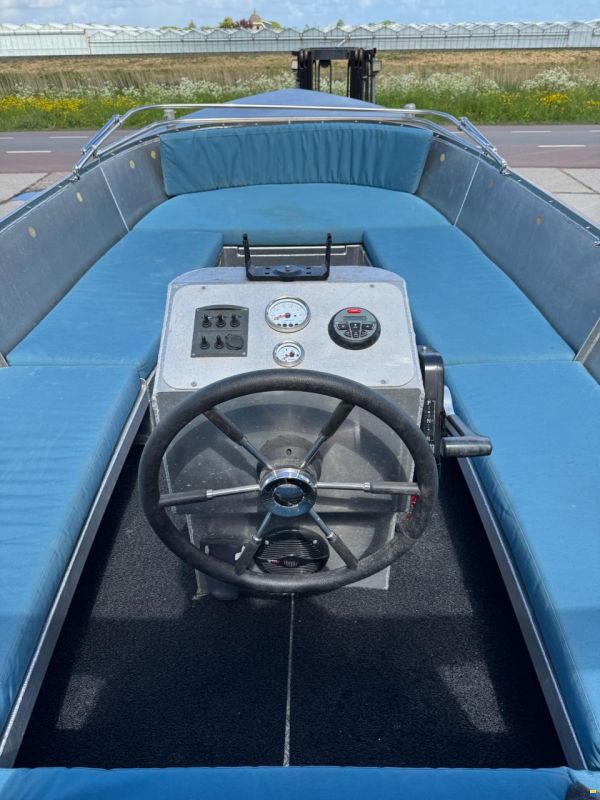 VanVossen 660 Tender