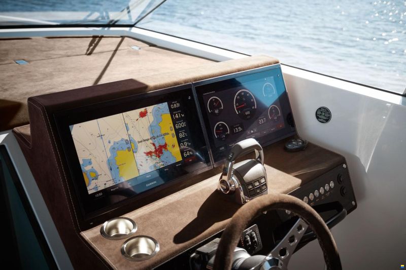 Delta Powerboats 33 COUPÉ
