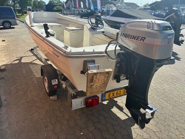 Crescent 434 m/pult og Mariner 30 hk 2-takt og Va