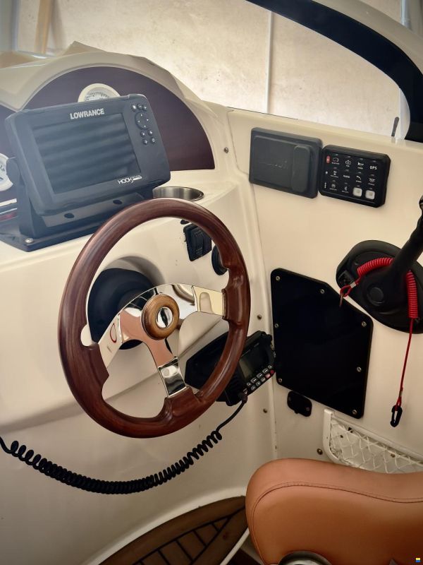 Quicksilver 650 Cruiser