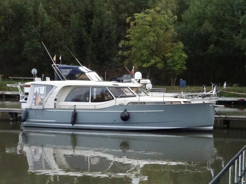 Greenline 33