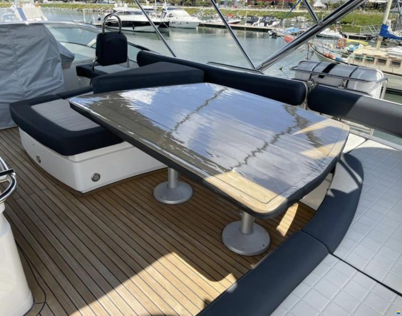 Fairline Squadron 78