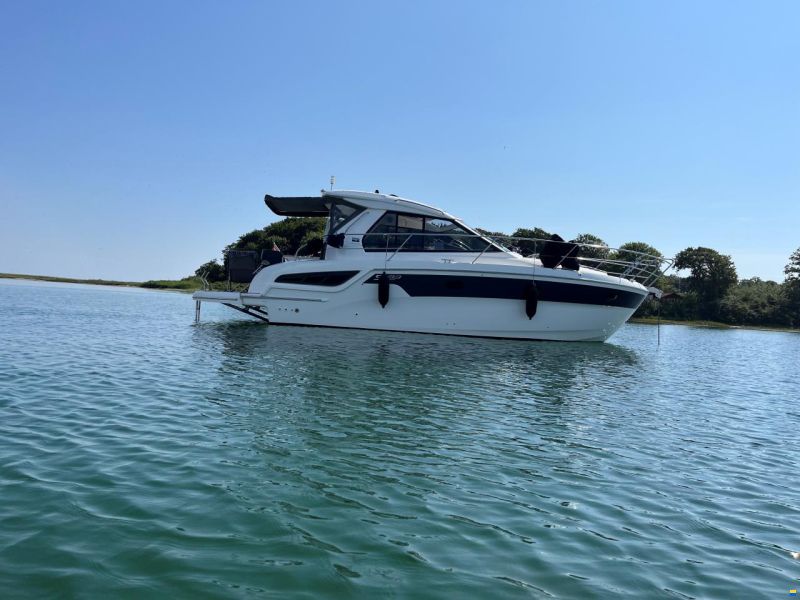 Bavaria S33HT