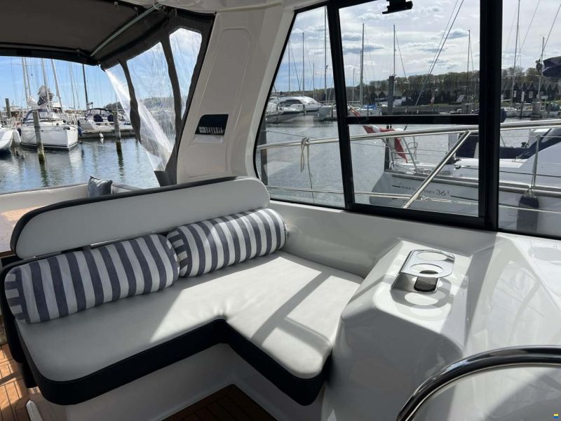 Bavaria S33HT