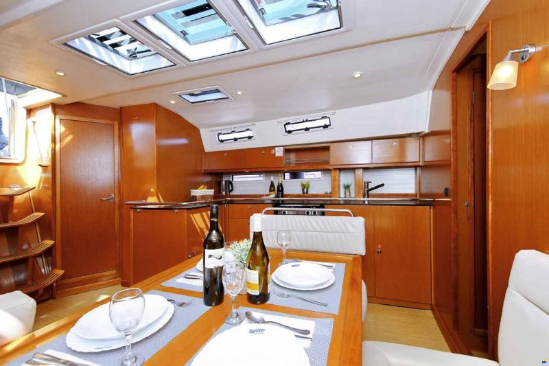 Bavaria CRUISER 45