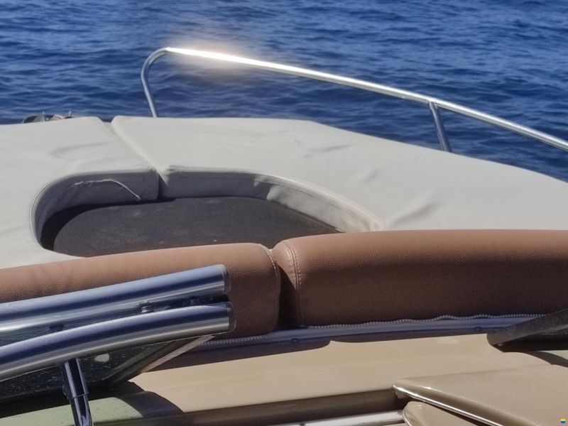Sea Ray 240 SSE Limited