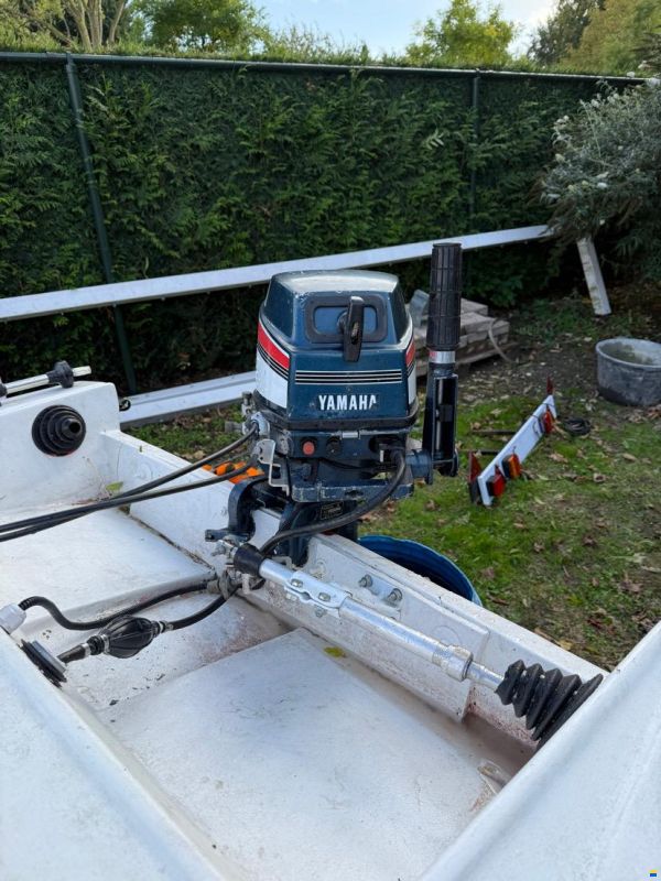 Glastron V-150