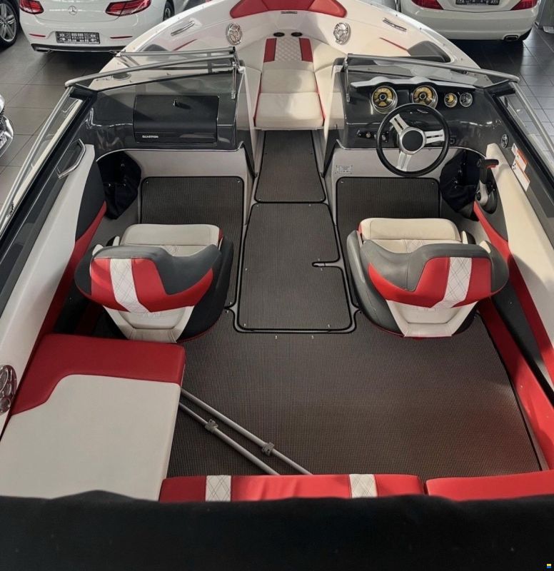 Glastron GTS205
