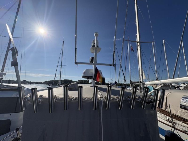 Axopar 37 XC Cross Cabin