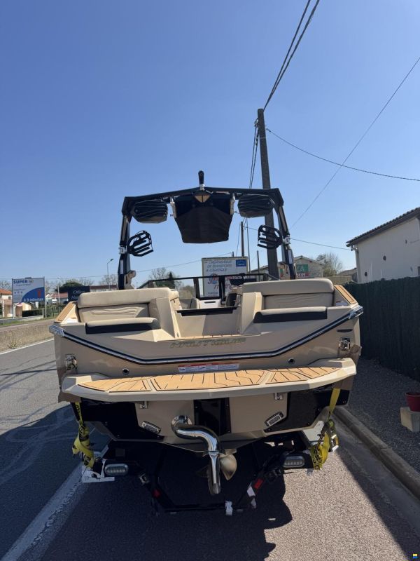 Nautique G23 2026 , prix intéressant