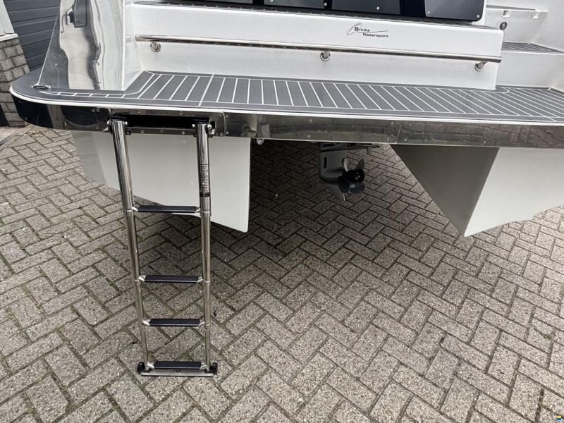Maxima 640 Tender