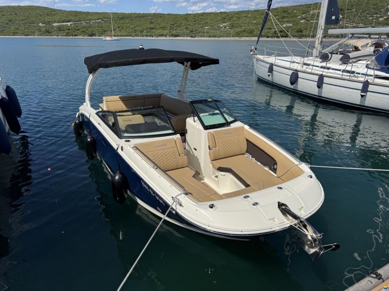 Sea Ray 270 SDXE