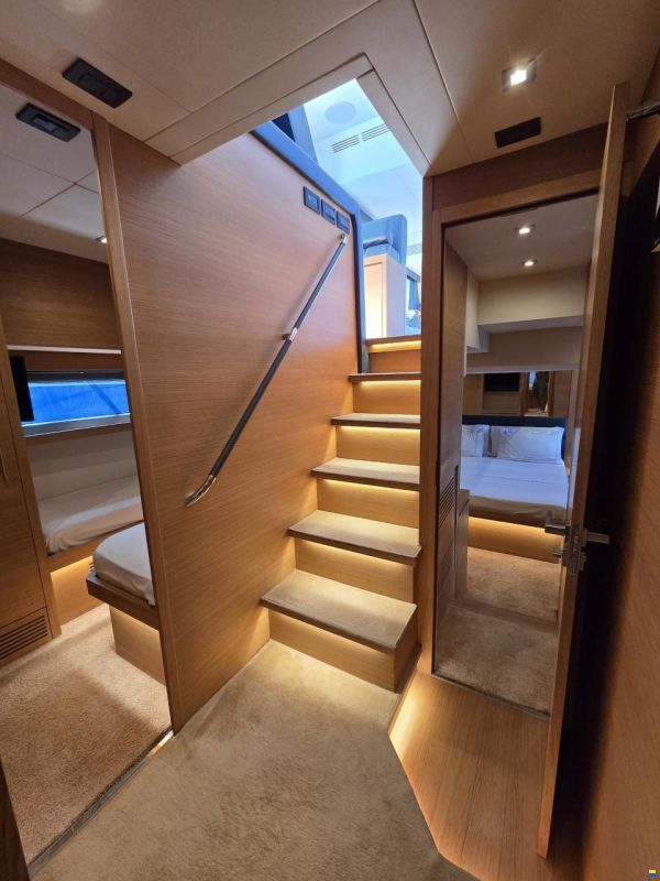 Sundeck 550
