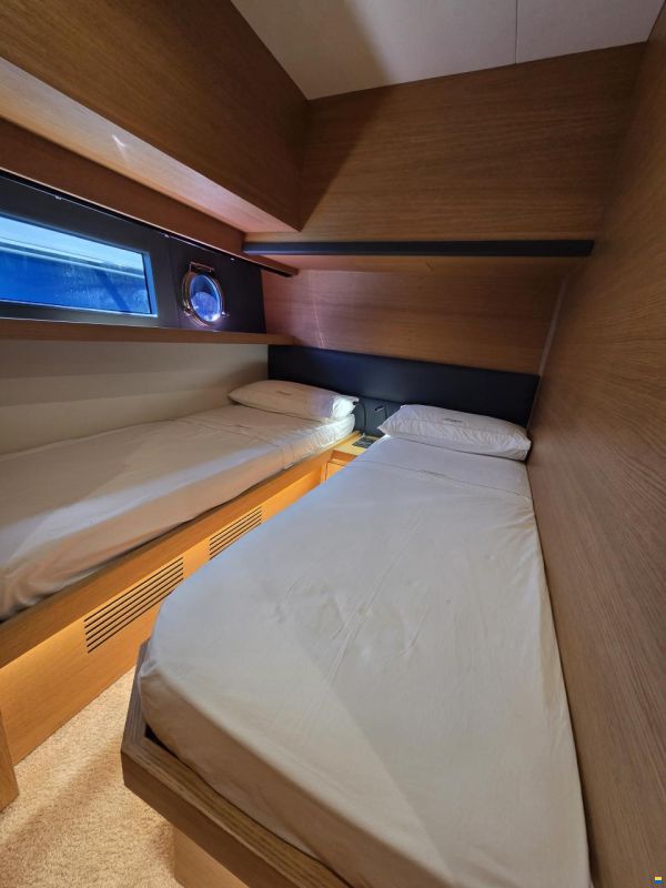 Sundeck 550