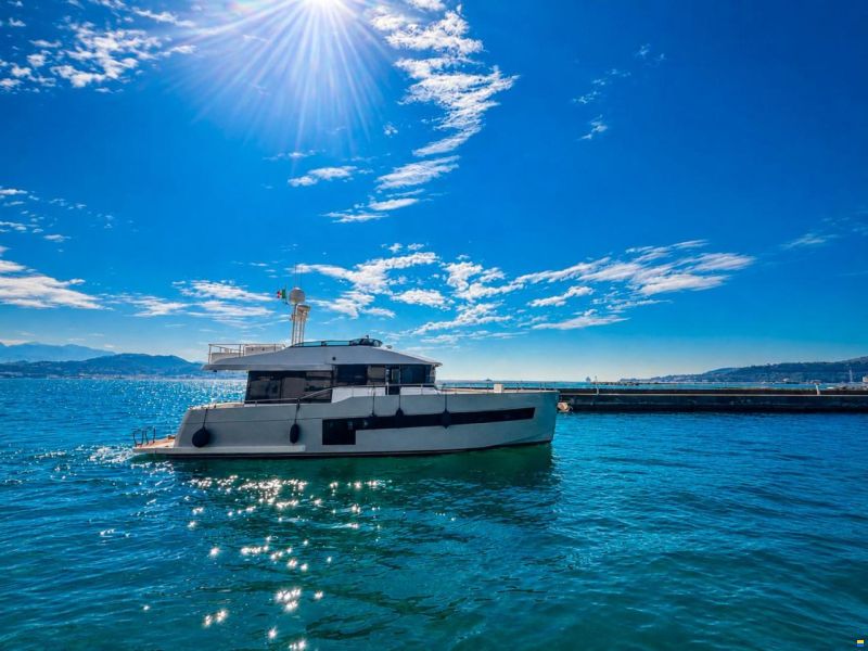 Sundeck 550