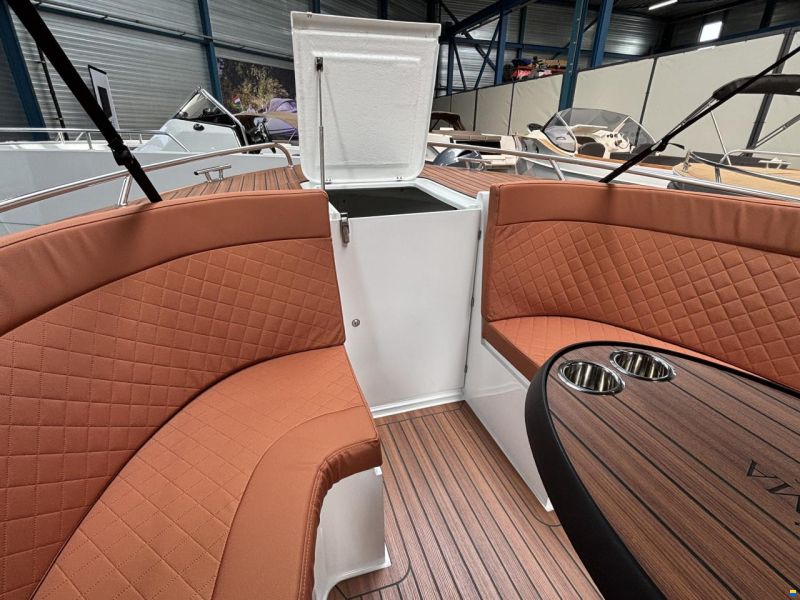 Maxima 720 Retro