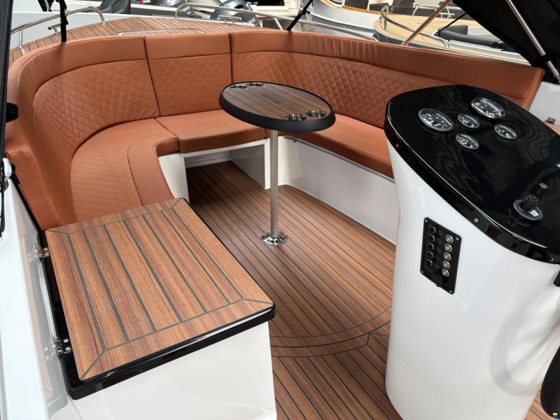 Maxima 720 Retro