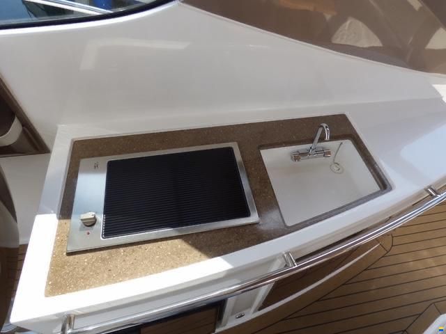 Galeon 325 HT