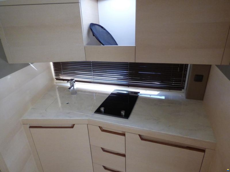 Galeon 325 HT