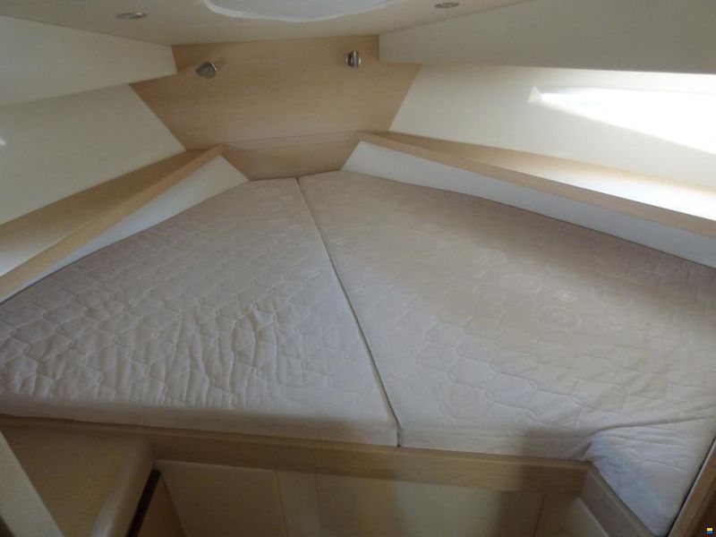 Galeon 325 HT
