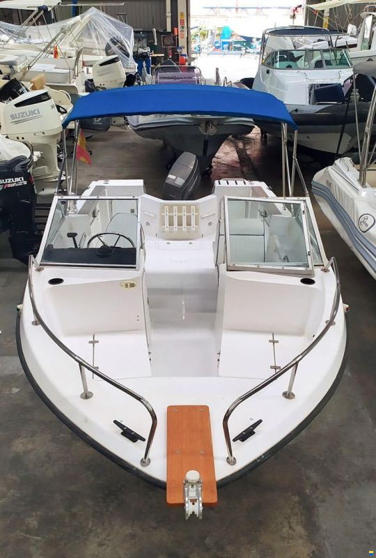 Bayliner Solo casco