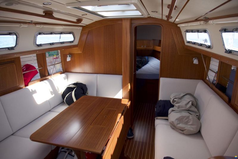 Hallberg-Rassy 310
