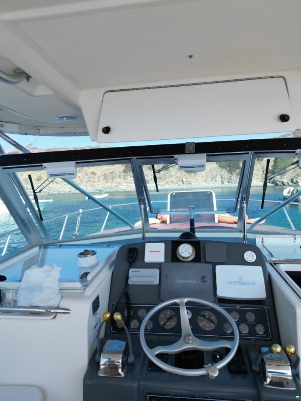Pursuit 3400 express