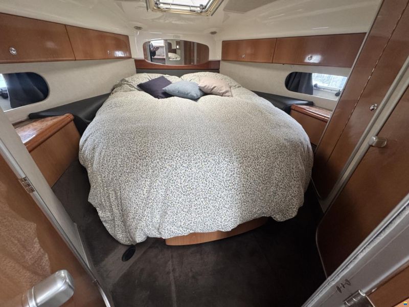 Sealine S37