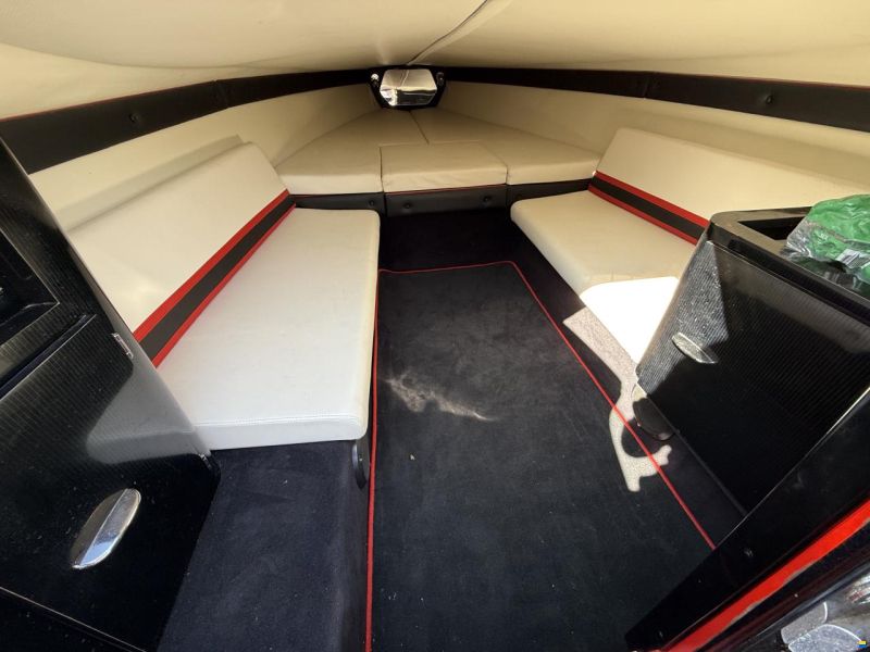 Wellcraft Scarab Exel 28