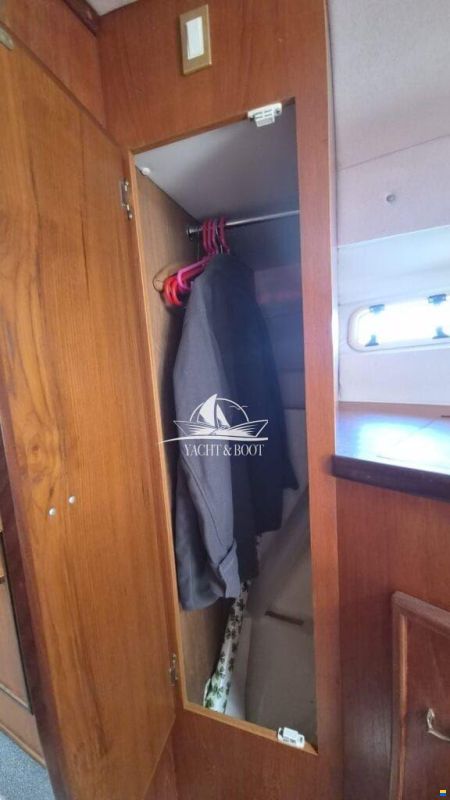 Fairline Corniche