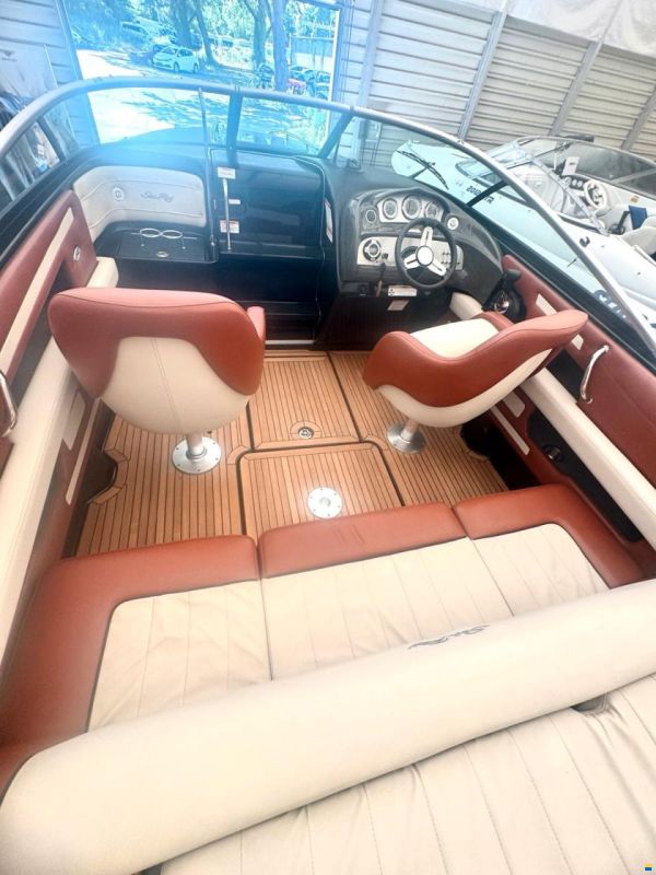 Sea Ray 240 SSE SunSport Black Beaty Sondermodel
