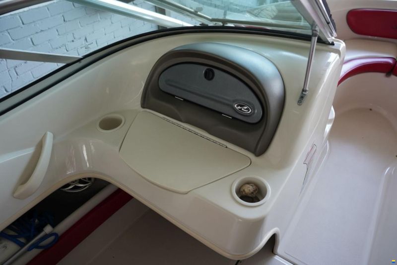 Sea Ray 205
