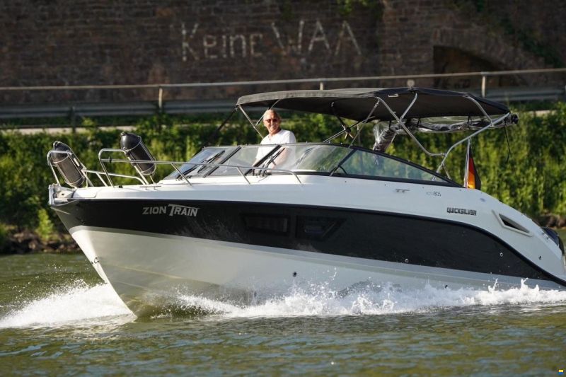 Quicksilver 805 ACTIV CRUISER
