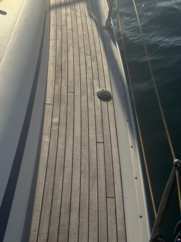 Bavaria 42C