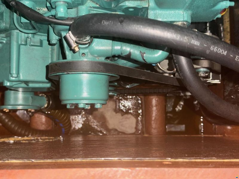 Bavaria 42C
