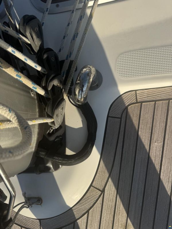 Bavaria 42C
