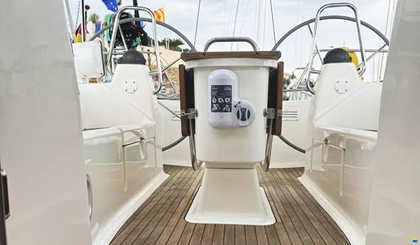 Bavaria 42C