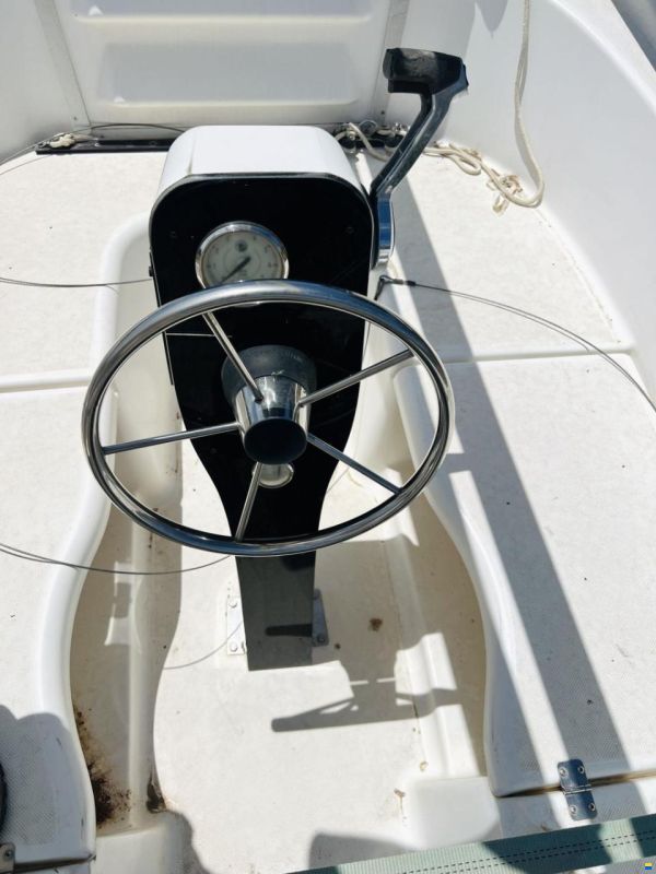 MacGregor 26M