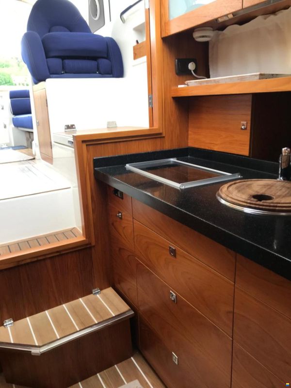 Marex 300 Sun Cruiser