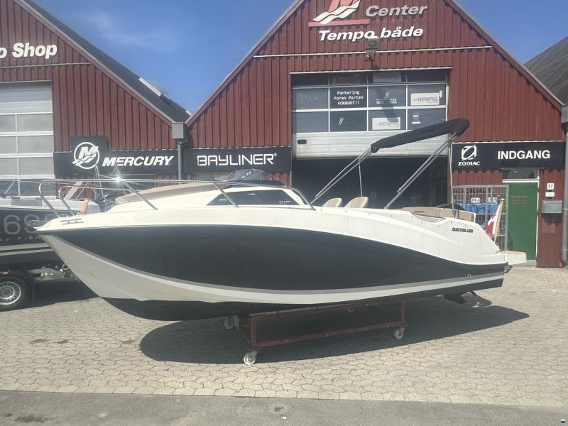 Quicksilver Inflatables Cabin