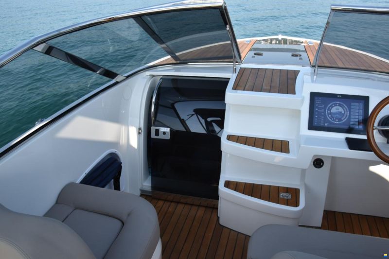 Ganz Boats Ovation 7.6 Cabin