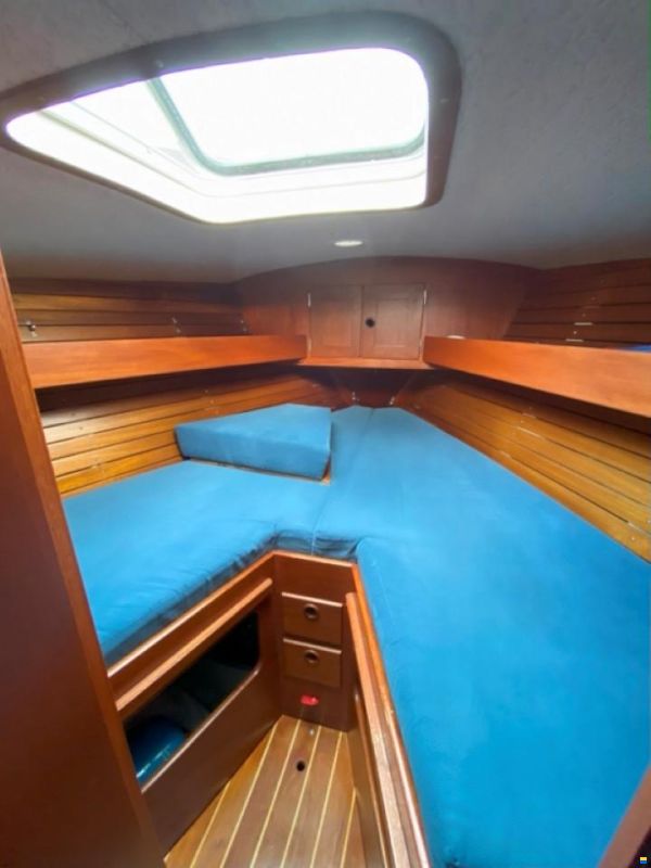 Hallberg-Rassy 352
