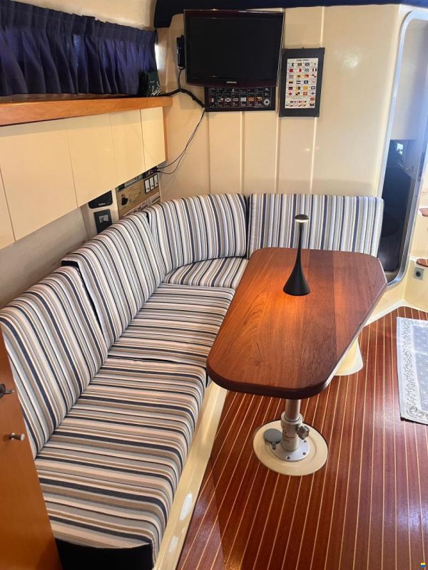 Gobbi 31 Cabin