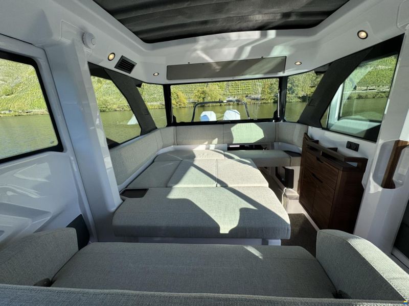 Axopar 38 XC Cross Cabin