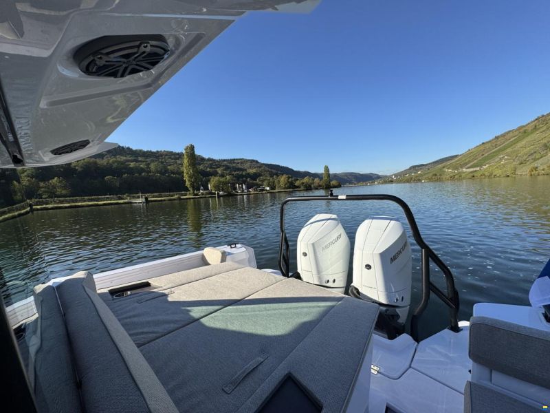 Axopar 38 XC Cross Cabin
