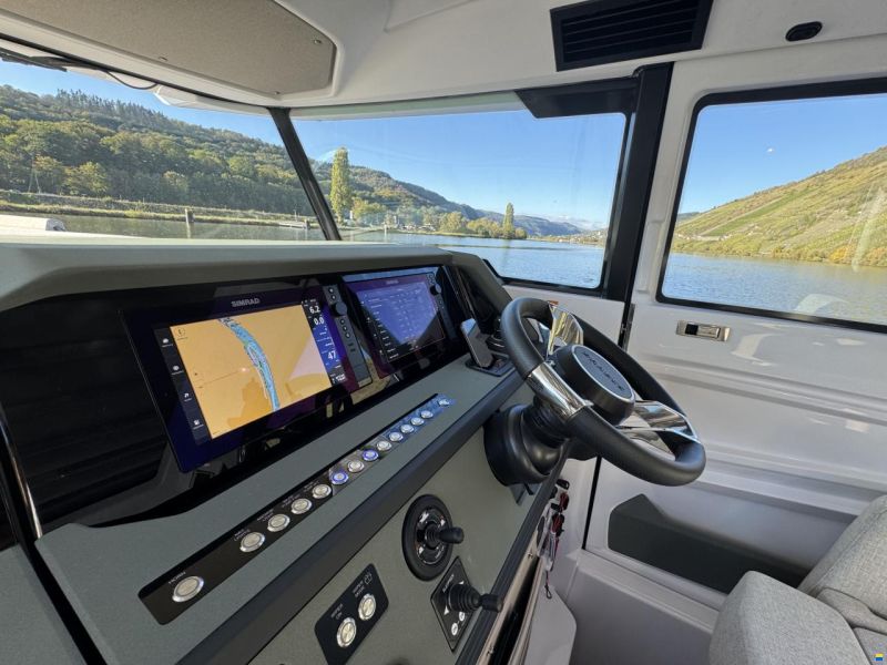 Axopar 38 XC Cross Cabin