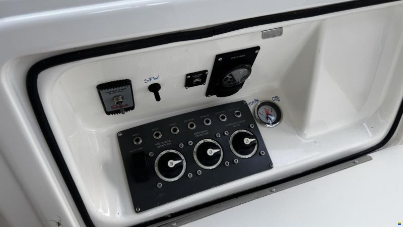 Quicksilver Activ 905 Weekend