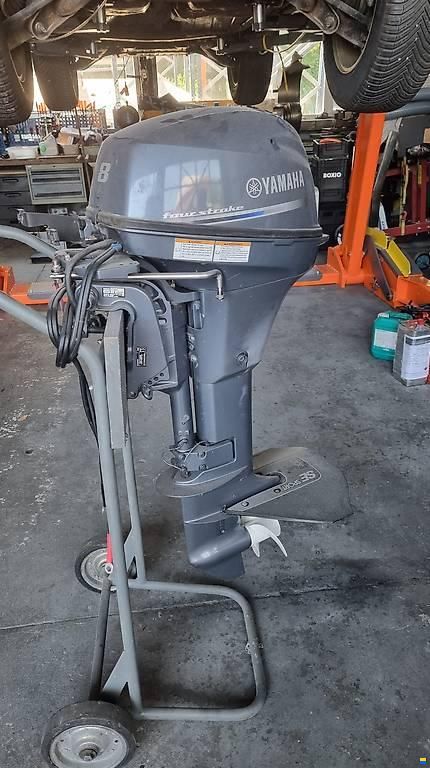 Yamaha 8 CV 4 temps